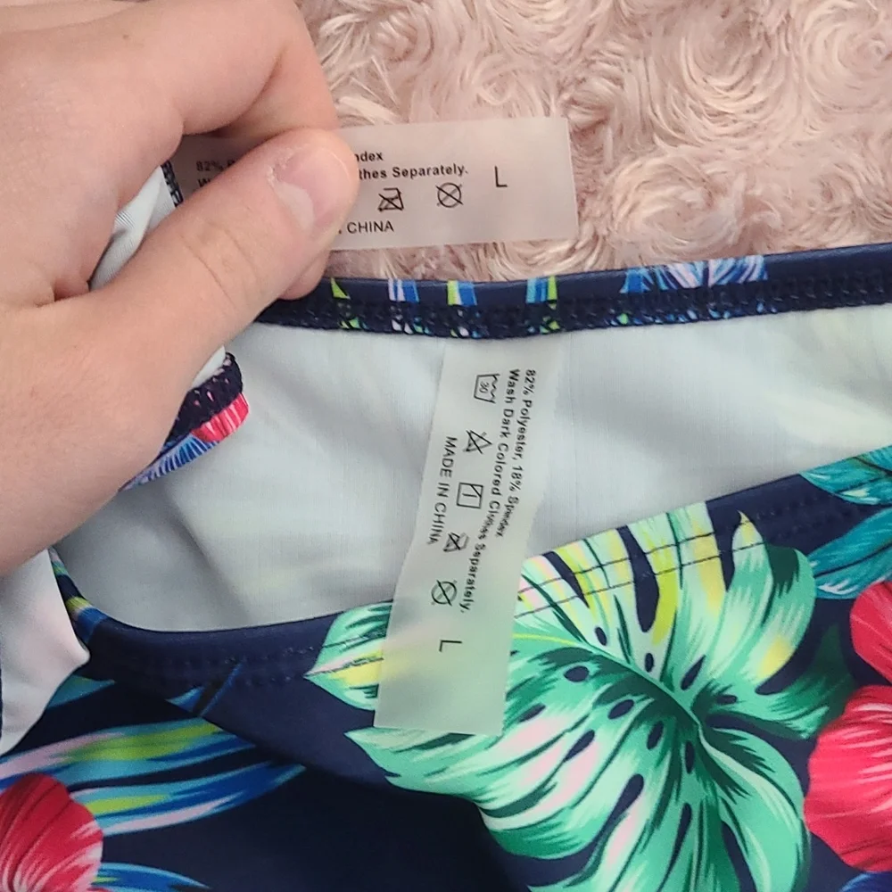 Shein bathing suit - Picture 2 of 2